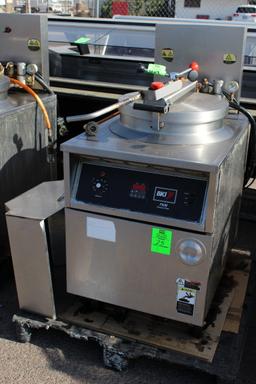 BKI Pressure Fryer