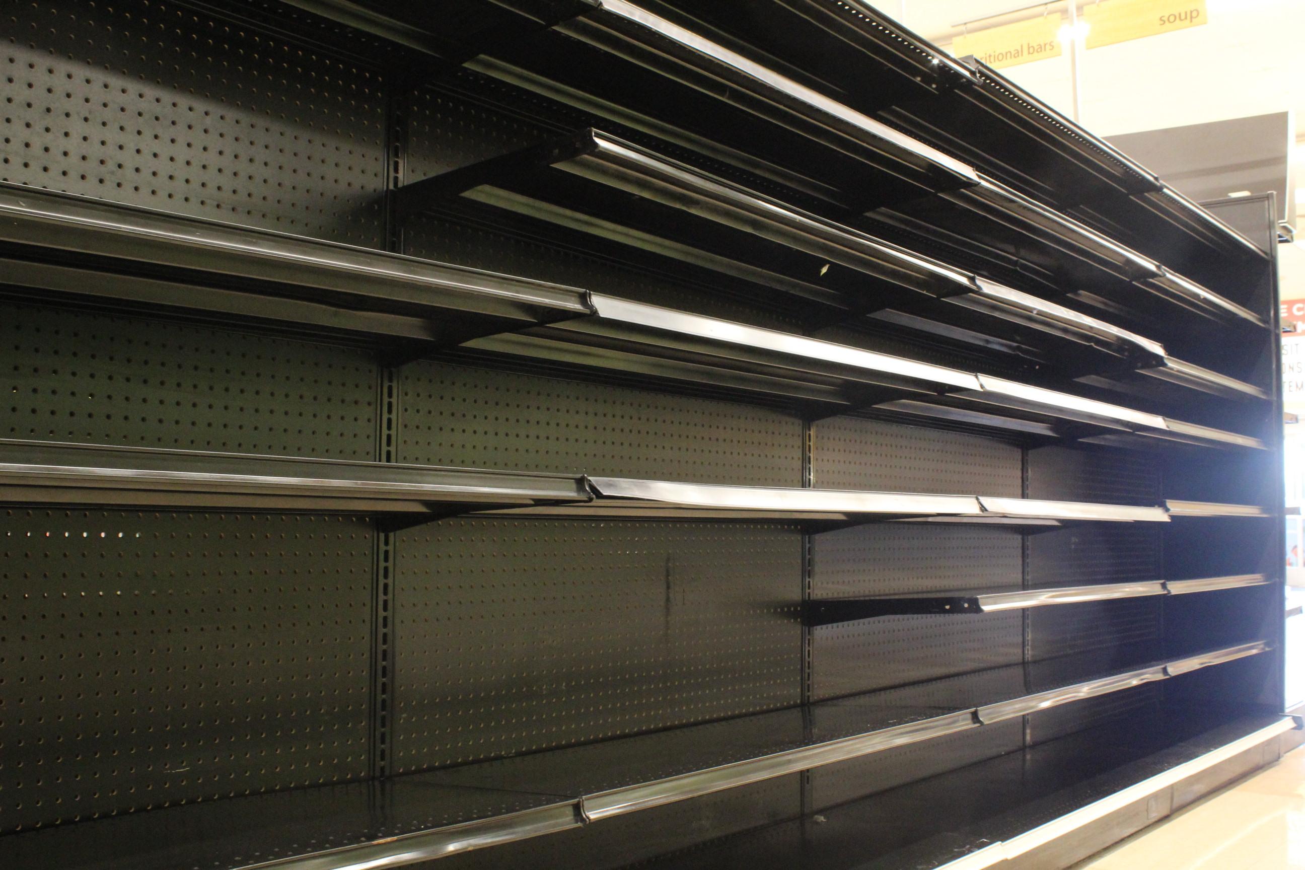 16’ Of Madix Gondola Shelving