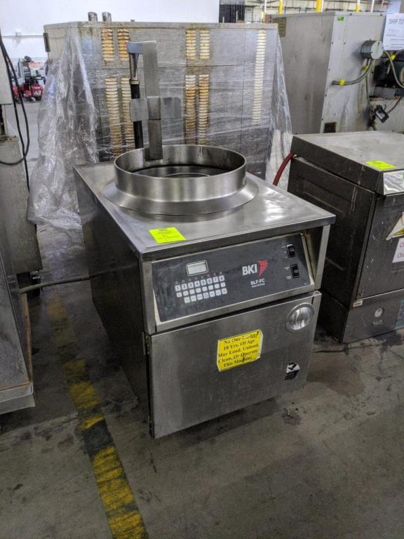 BKI Lift Fryer