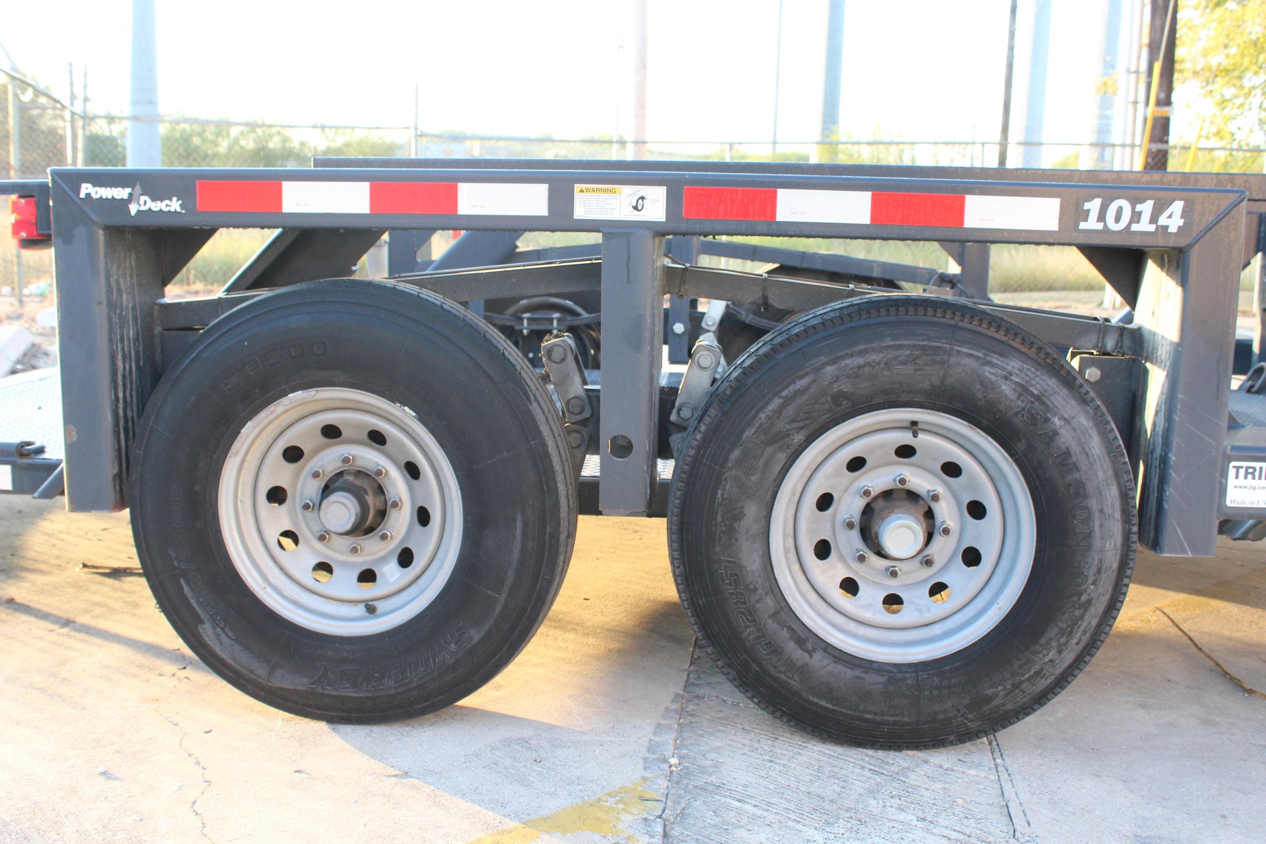 2014 JLG 1014 Hydraulic Trailer