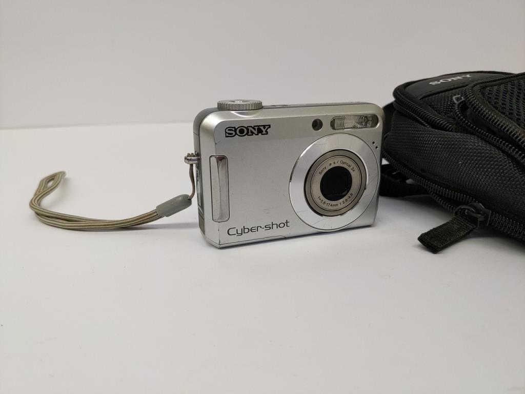 Sony DSC-S650 digital camera