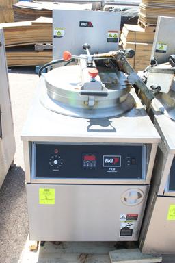 2017 BKI FKM-F Pressure Fryer