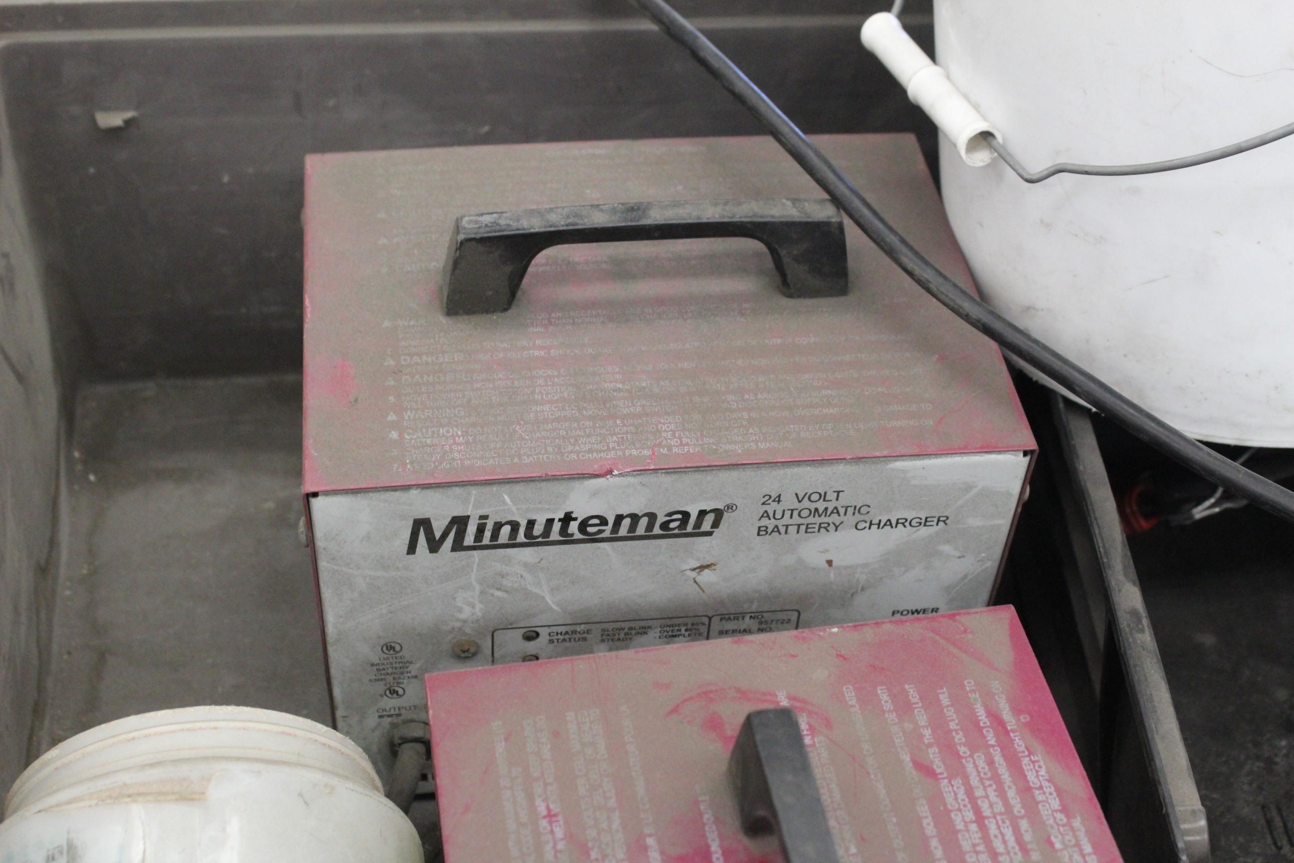 MinuteMan 170 Floor Scrubber