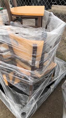 Pallet Of Metal Framed Chairs