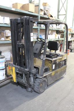 Caterpillar Electric Forklift