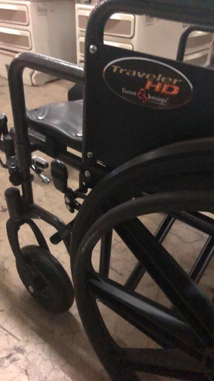 Everest & Jennings Traveler HD Wheelchair