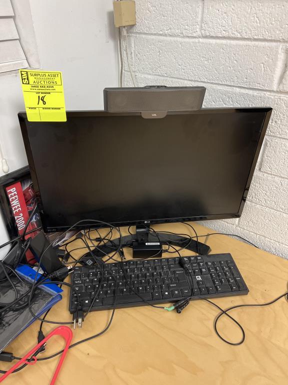 LG Monitor w keyboard and mouse