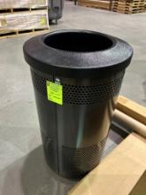 Armor 35 Gallon Outdoor Stadium Style Trash Cans (Black As Shown In Photo)