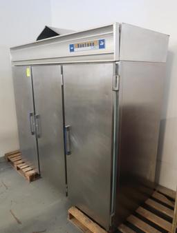 Raetone 3-door freezer, works, but needs gas