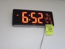 wall clock/temperature/day/date