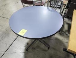 round cafe table w/ laminate top