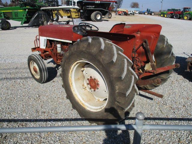 International Harvester I454 Tractor