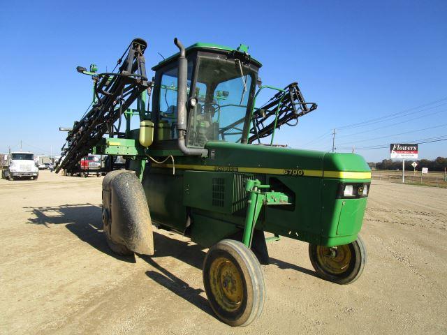 2006 JOHN DEERE 6700