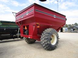 J&M 750 Grain Cart