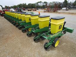 John Deere 1720 Planter