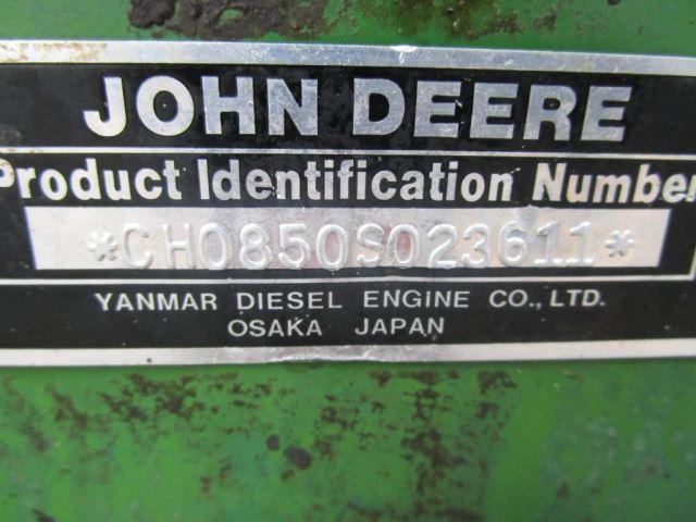 John Deere 850 Tractor