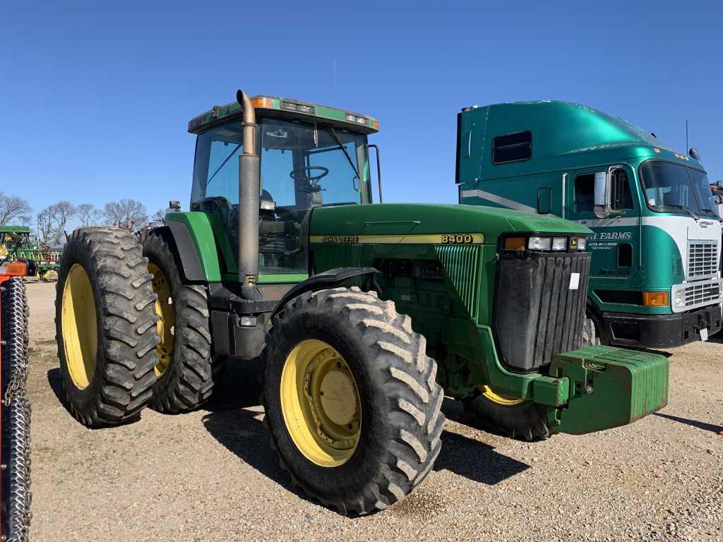 1996 John Deere 8400 MFWD Tractor