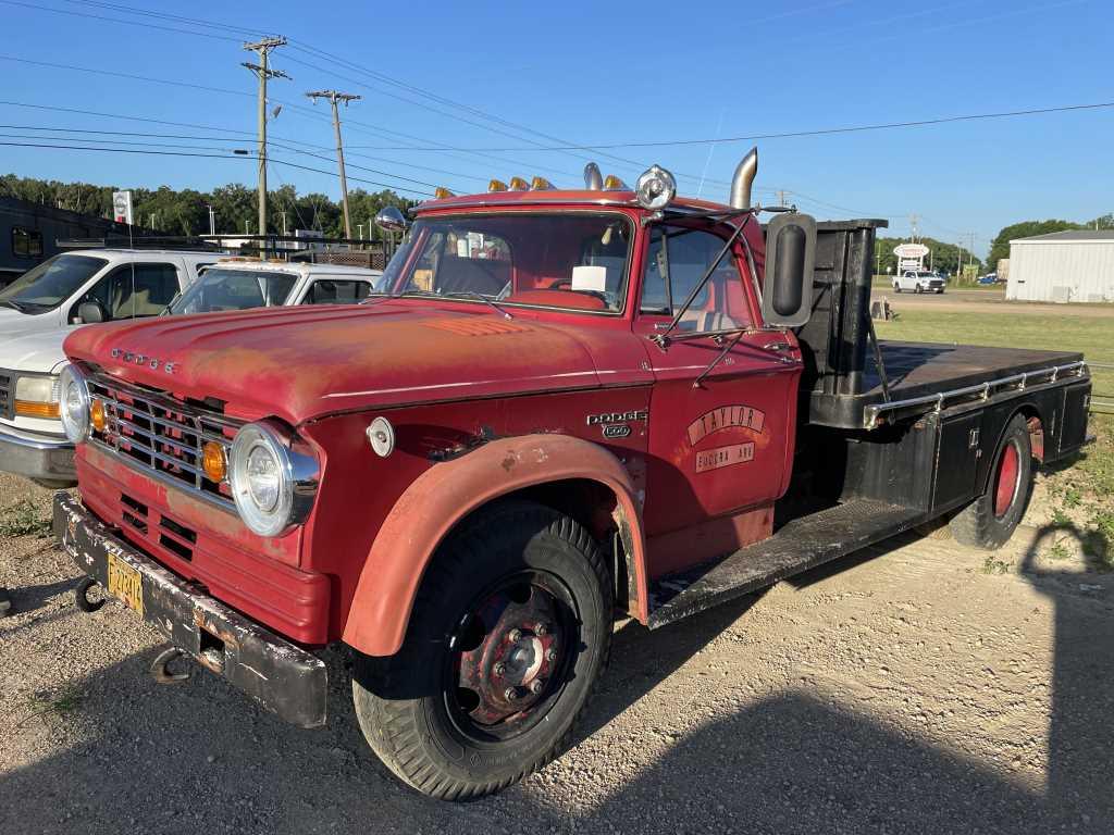 1965 Dodge 500 Flatbed Truck