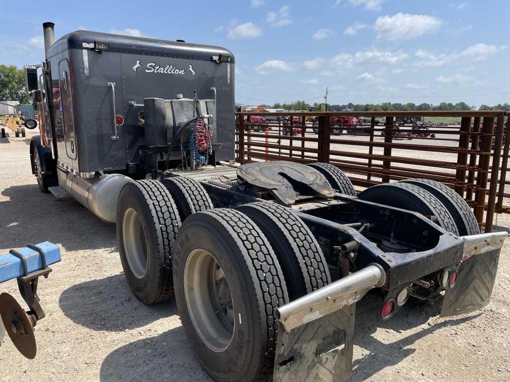 2005 Peterbilt 379 Truck Tractor