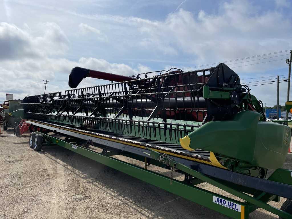 2018 John Deere 645FD Flex Draper Header