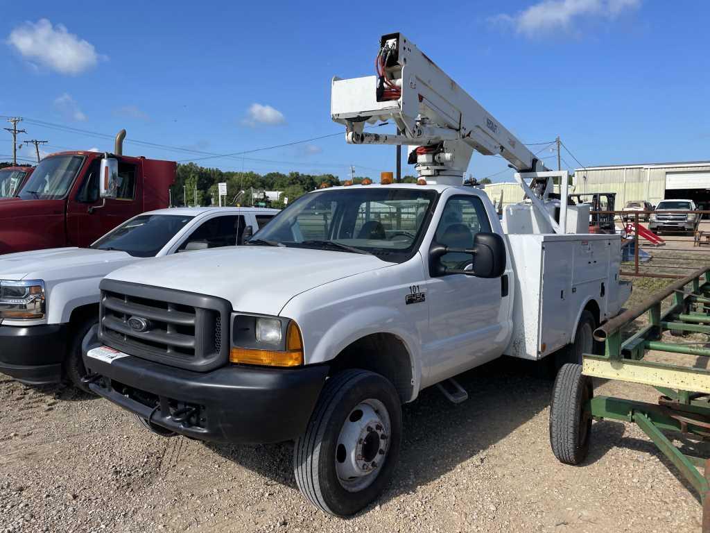 2000 Ford F-450 Bucket Truck