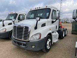 2012 Freightliner Cascadia Truck Tractor