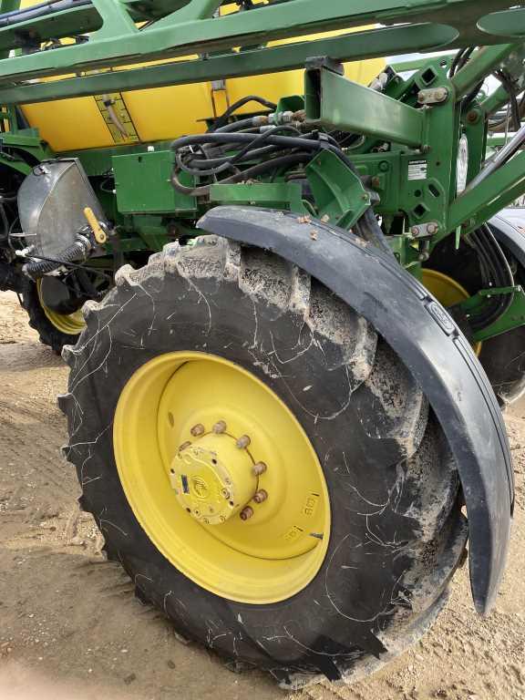 2015 John Deere R4023 Sprayer