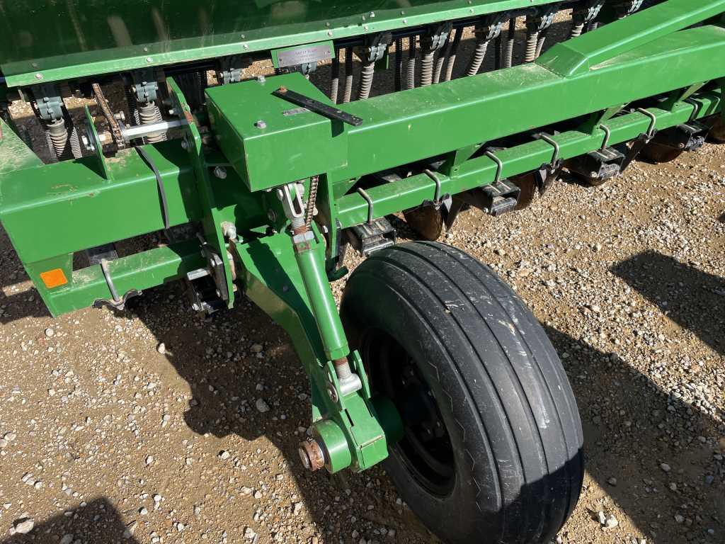 Great Plains Solid Stand 2000 Grain Drill