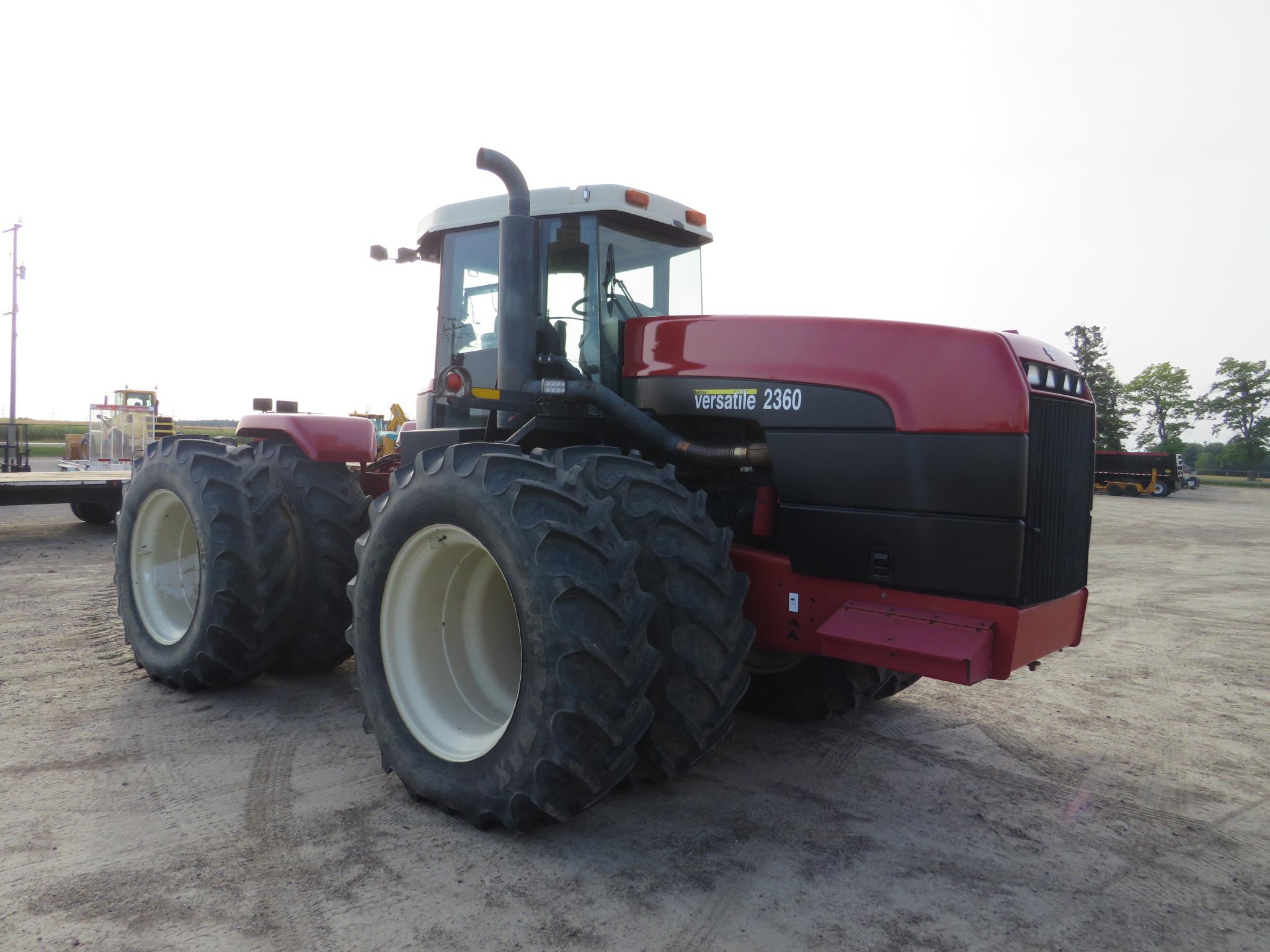 2006 VERSATILE 2360 TRACTOR