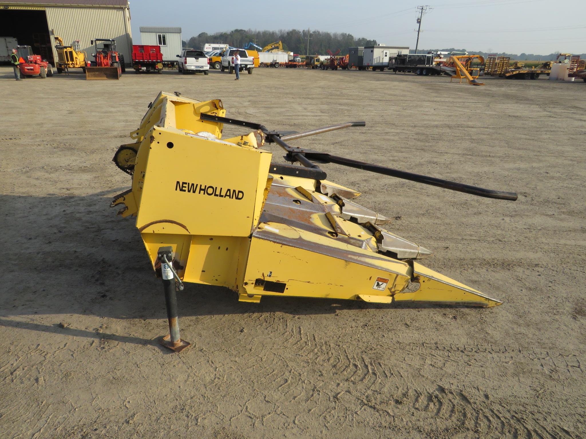 2001 NEW HOLLAND FP240 HARVESTOR W/ HAY HEAD AND CORN HEAD