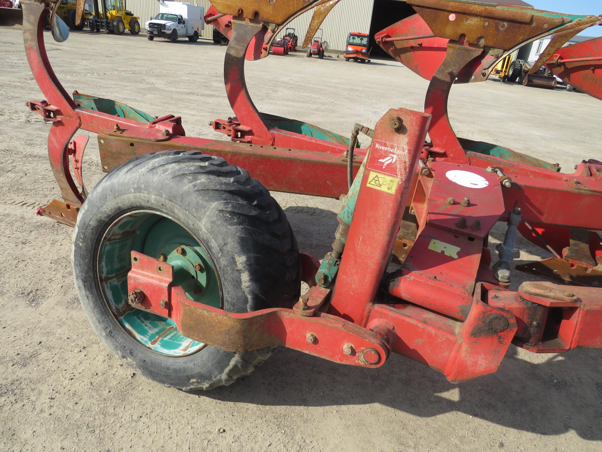 2003 KVERNELAND PS115 5 FURROW ROLLOVER PLOW