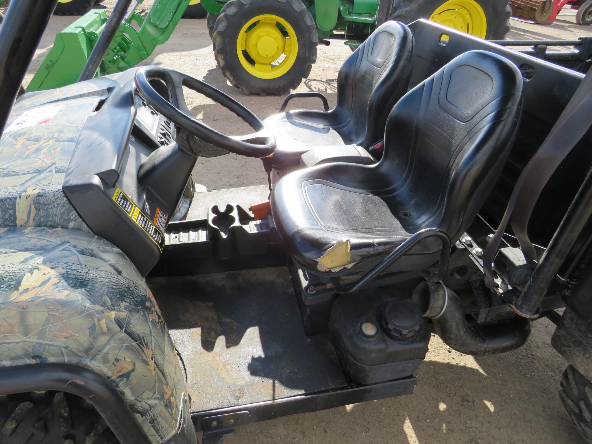 2011 JOHN DEERE 825i 2 SEATER GATOR