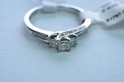 14KT GOLD & DIAMOND RING 1/2 CT DIAMOND TW, 2.9 GTW, $1797.00 RETAIL VALUE , SIZE 6 3/4