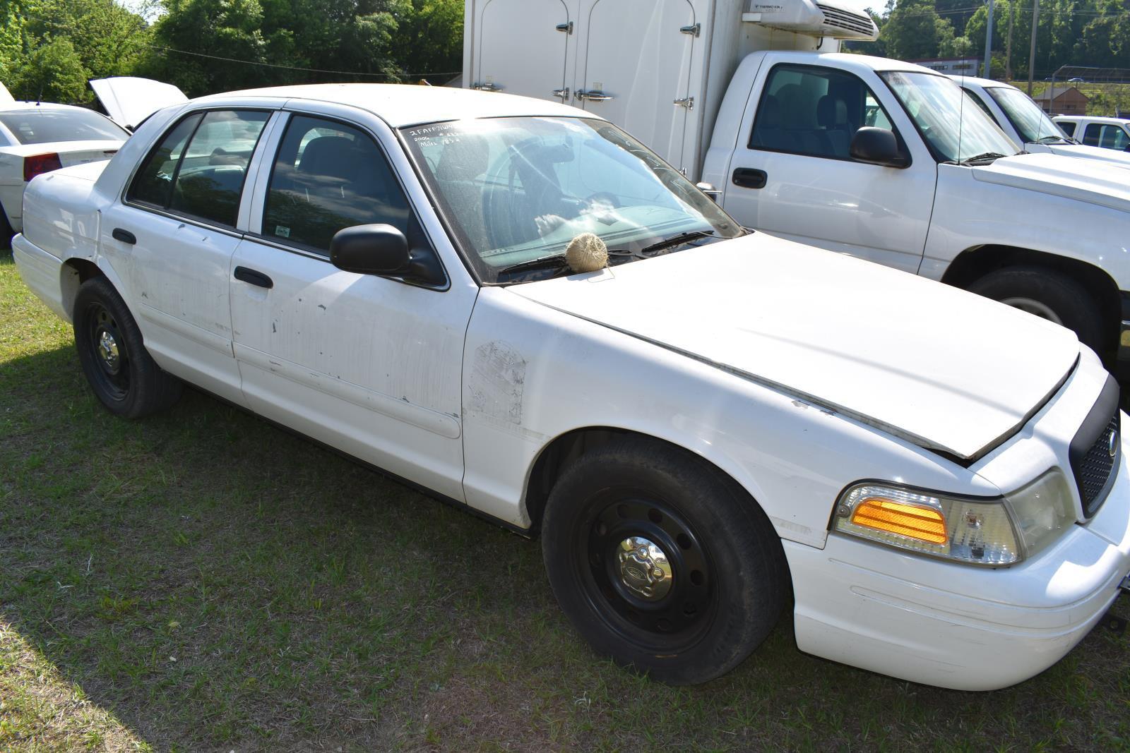 2006 FORD CROWN VIC  2FAFP71W46X141865,  MILEAGE 187000, CONDITION UNKNOWN