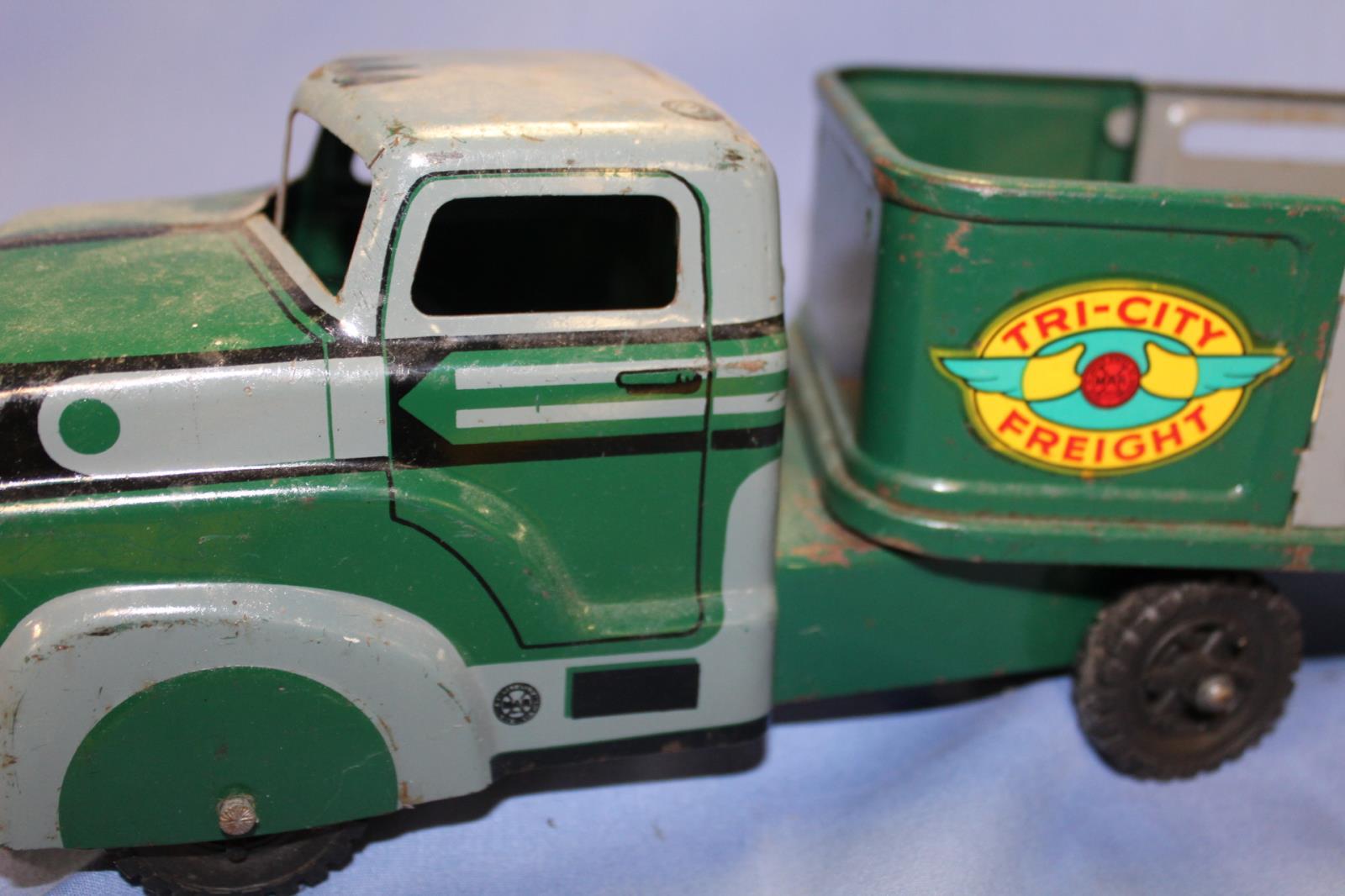 MARX TRI CITY FREIGHT TRUCK & TRAILER 19 IN LONG