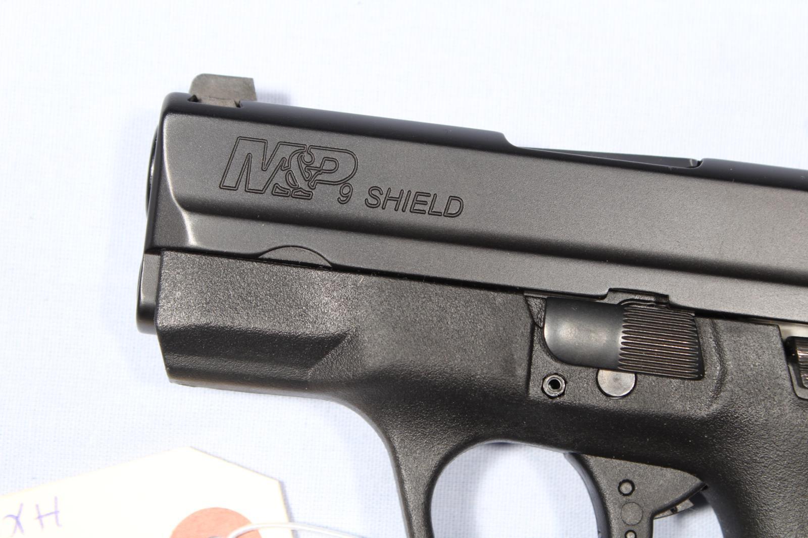 SMITH WESSON M&P SHIELD, SN HXV1380