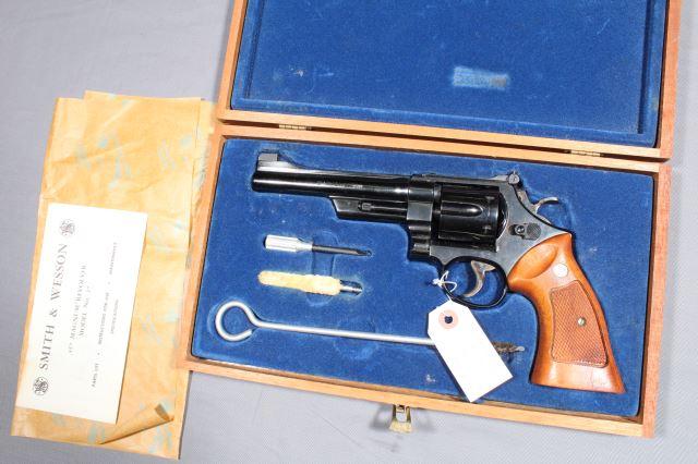 SMITH WESSON 27-2, SN N393168,