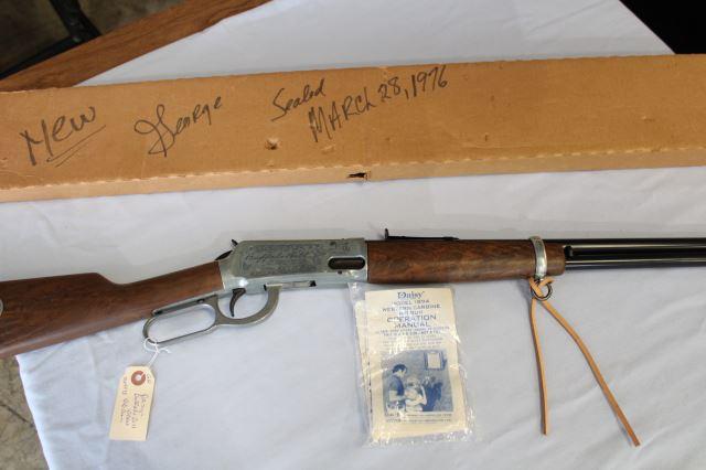 DAISY 1894 BUFFALO BILL SCOUT BB GUN WITH BOX,