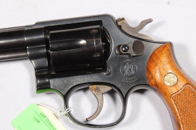 SMITH WESSON MODEL 10-10, SN BJA1406,