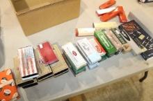 BOXLOT MISC KNIFE BOXES &  KNIFE PRICE GUIDE BOOK