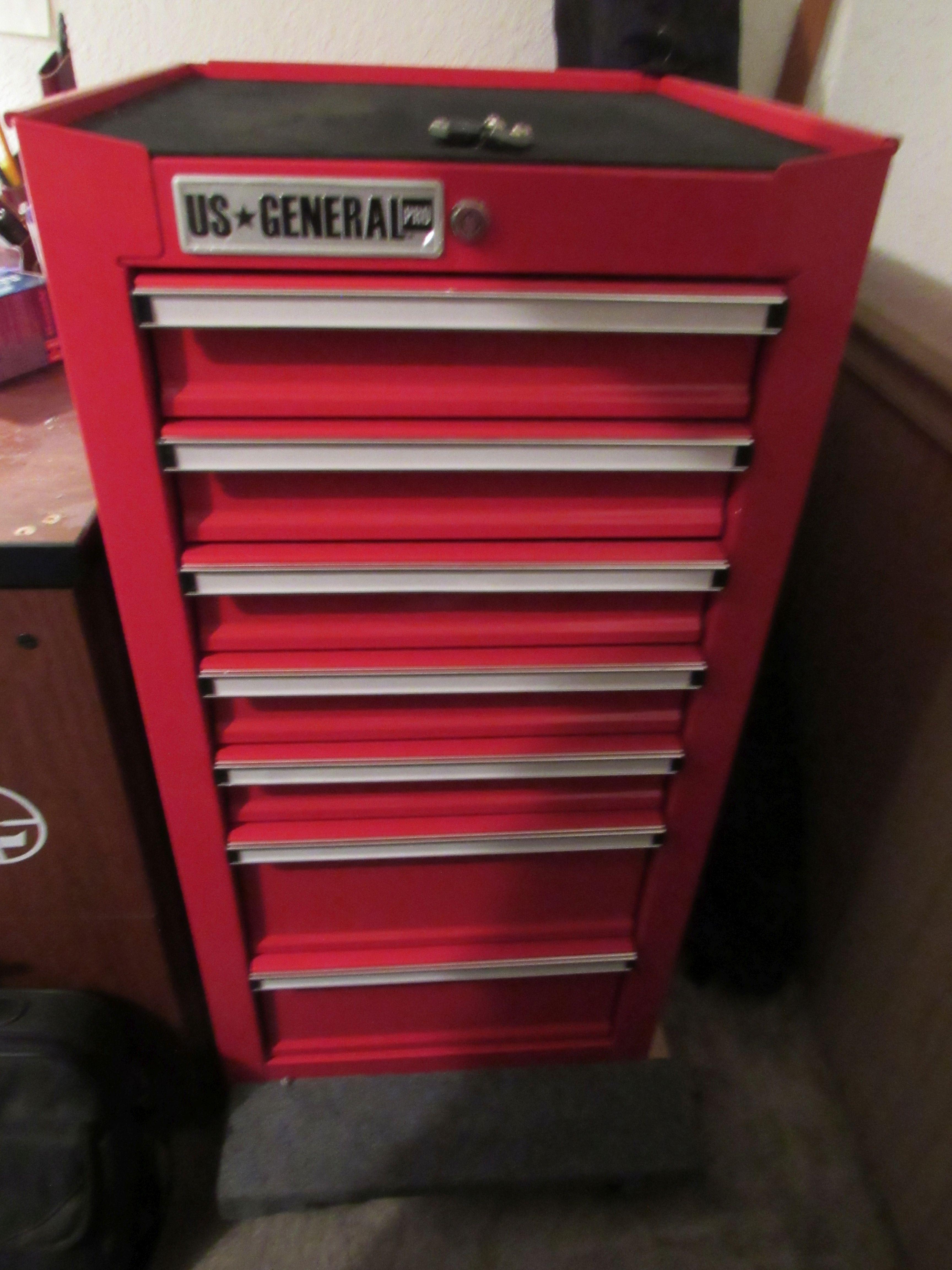 US General 7 drawer Tool locking cabinet with keys