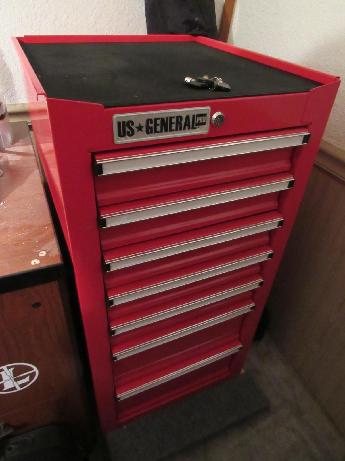 US General 7 drawer Tool locking cabinet with keys