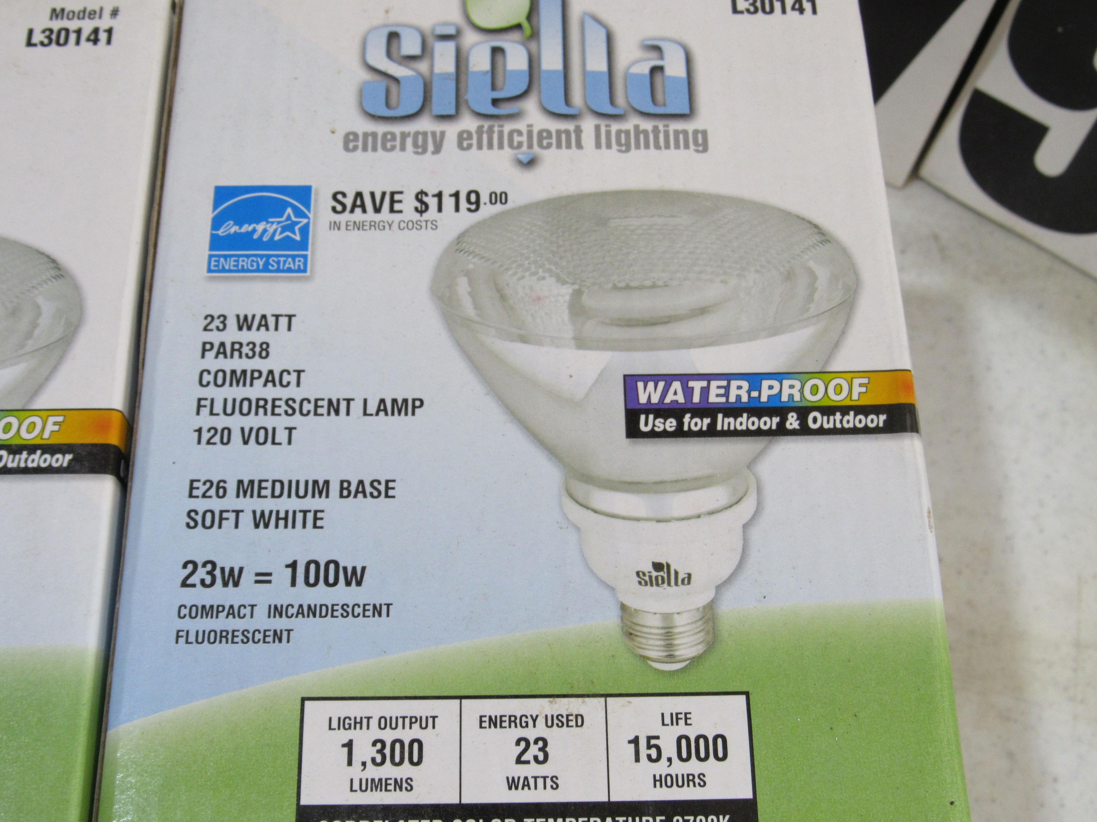 Siella 23 watt par 33 compact flourescent lamp medium base replaces 100w regular bulb in good packag