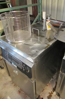 Giles round basket style deep fryer