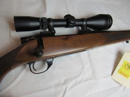 Wetherby Vanguard 300 win mag bolt action rifle ser VS 398384with Leopold scope 3x9x50