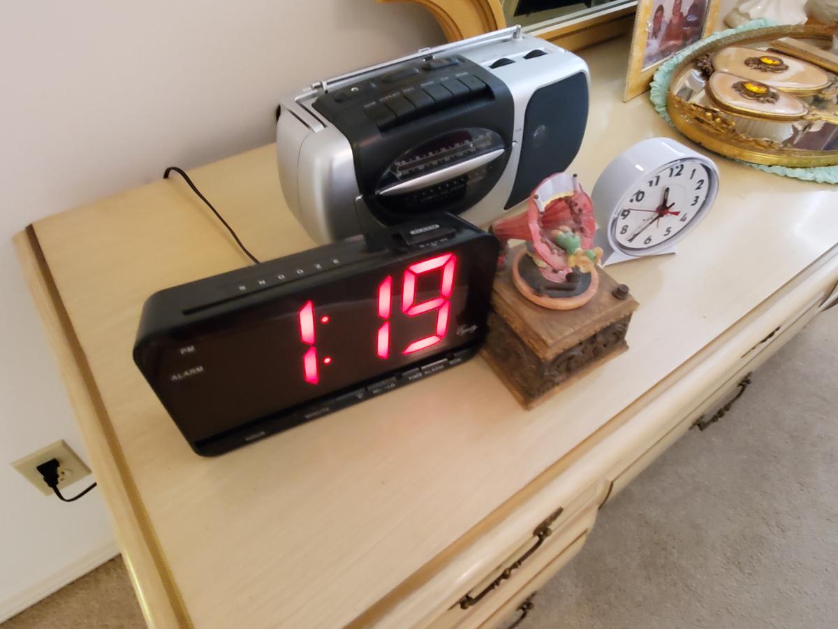 digital clock radio, radio, alarm clock, music box