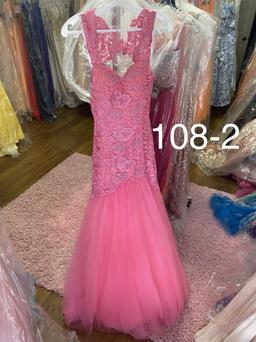 Clarisse formal gown for any occasion. Perfect for prom, pageants, homecoming, & more. Size  0& 2