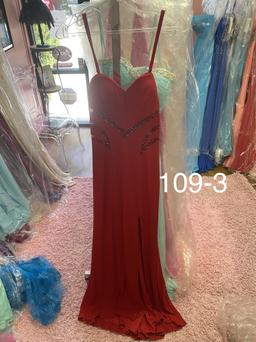 La Femme designer gowns & dresses size 0 & 2 for prom, pageants, homecoming, cocktail parties, & any