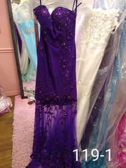 Janique evening gowns size 0 & 2 for prom, weddings, bridal, cocktail parties, balls, & more. Size 0