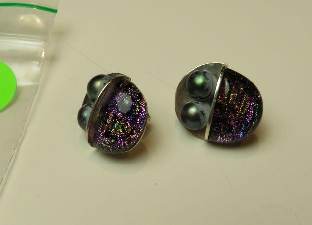 Sterling dichroic glass leverback earrings w/dyed pearl